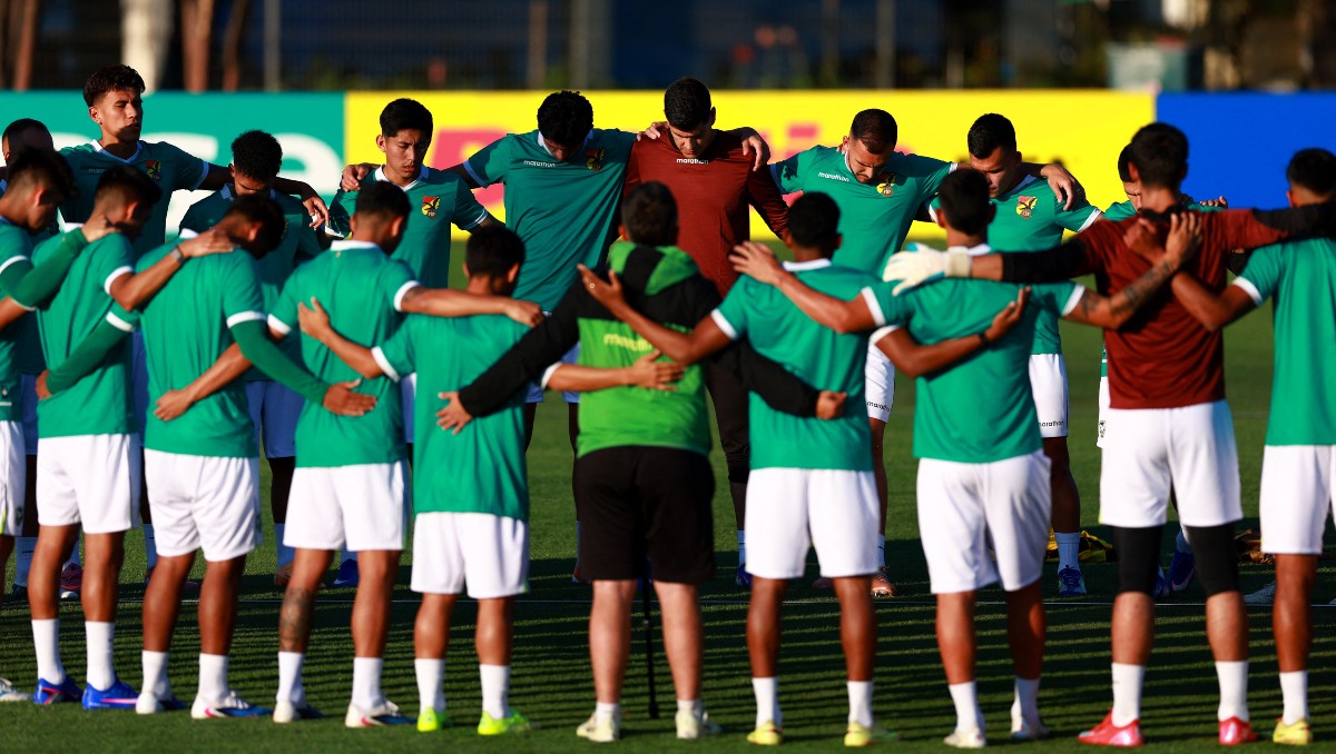 Selección de Bolivia quiere honrar a millones de aficionados y la memoria de Xabier Azcargorta (Reuters)