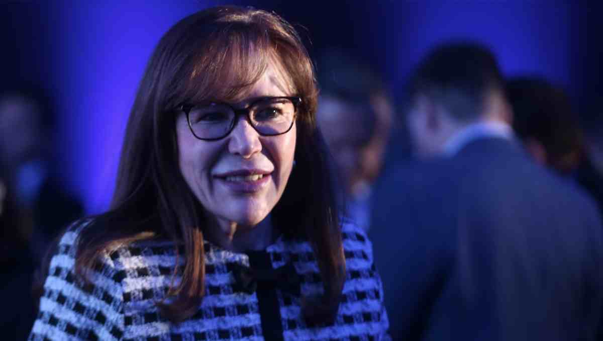 La senadora Yeidckol Polevnsky se ausentará del Senado del 25 al 27 de marzo durante discusión clave.  Foto: Araceli López