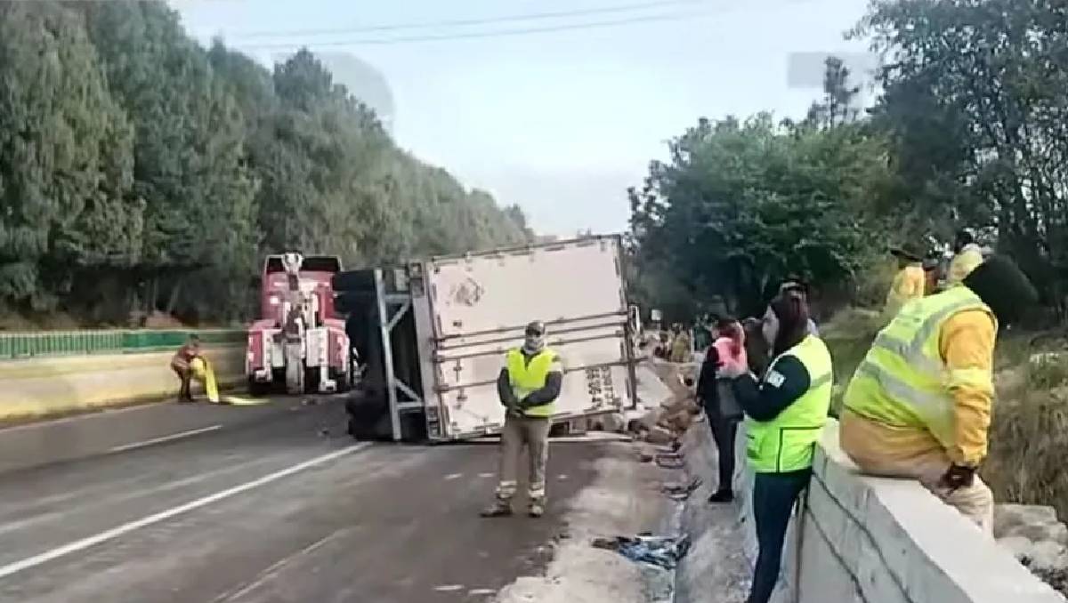 El accidente vial en la México-Cuernavaca, se registró en el territorio de la CdMx. Foto: (Telediario)