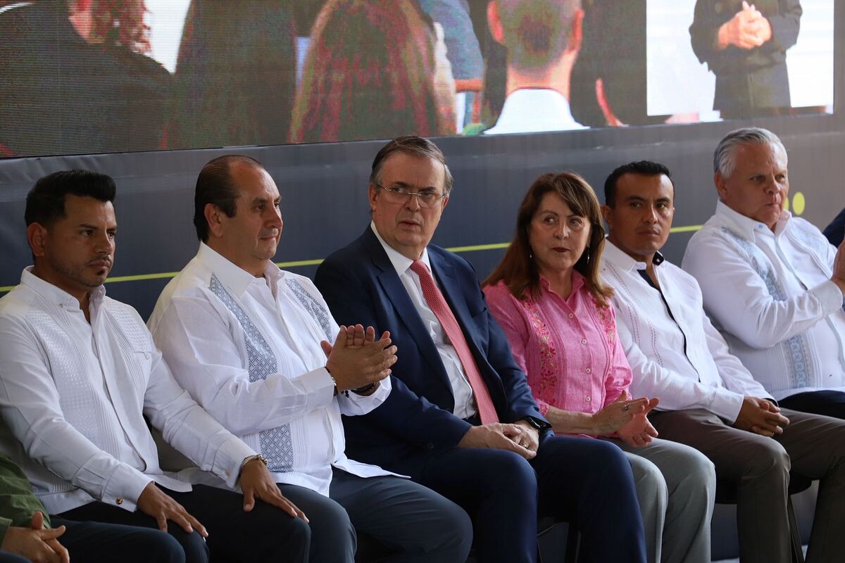 Ebrard señaló que los aranceles en sectores como el automotriz responden a prácticas de precios por debajo de costos. | Octavio Hoyos