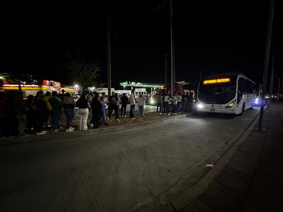 La estación Estadio Chivas del sistema Mi Macro Periférico se convirtió en un punto clave. (Usi Toledo)
