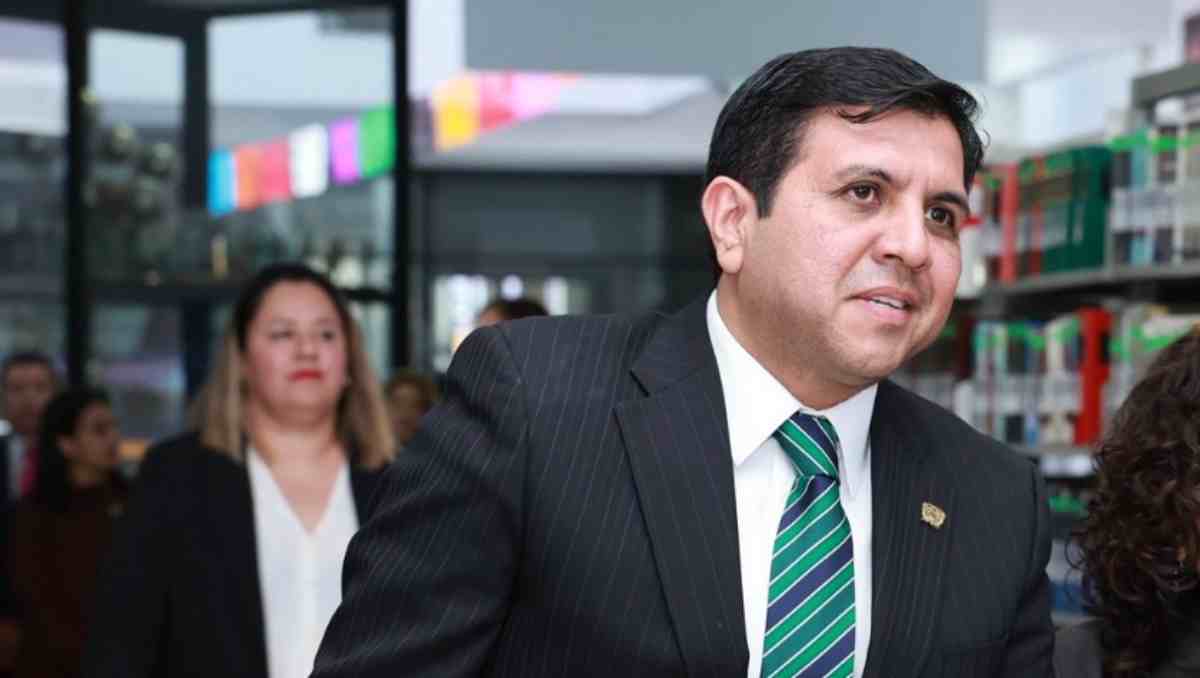 Gustavo Aguilera asumió desde el 4 de agosto del 2025, ser encargado de la Dirección de la Facultad de Derecho. Especial