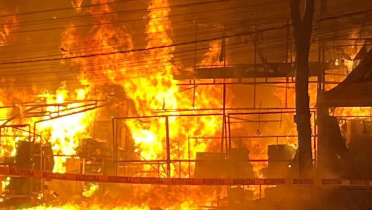 Incendio en la Central de Abasto en Puebla | Especial