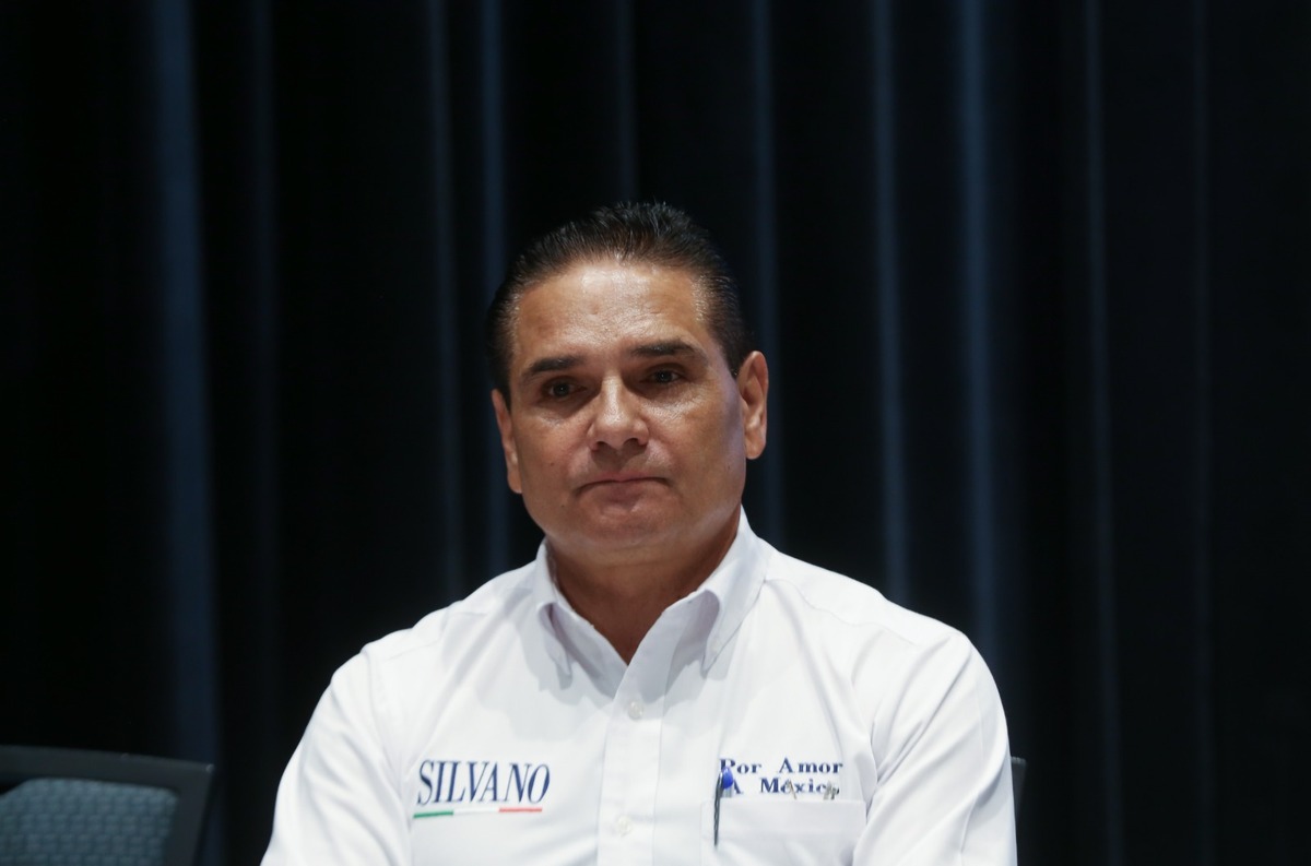 Un juez giró 16 órdenes de aprehensión en contra del ex gobernador de Michoacán, Silvano Aureoles. | Araceli López