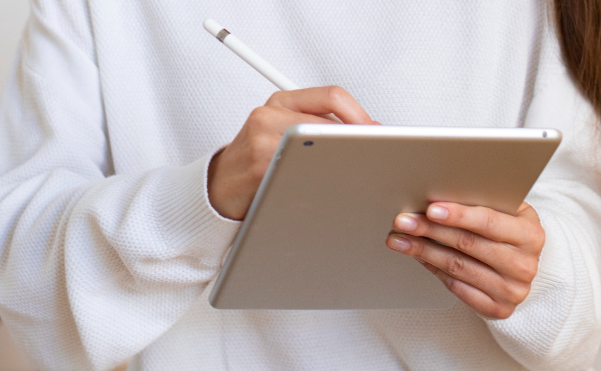 #Laberinto | Mientras todo avanza, la atención se dispersa. En ese ir y venir aparece el asombro por lo cotidiano.