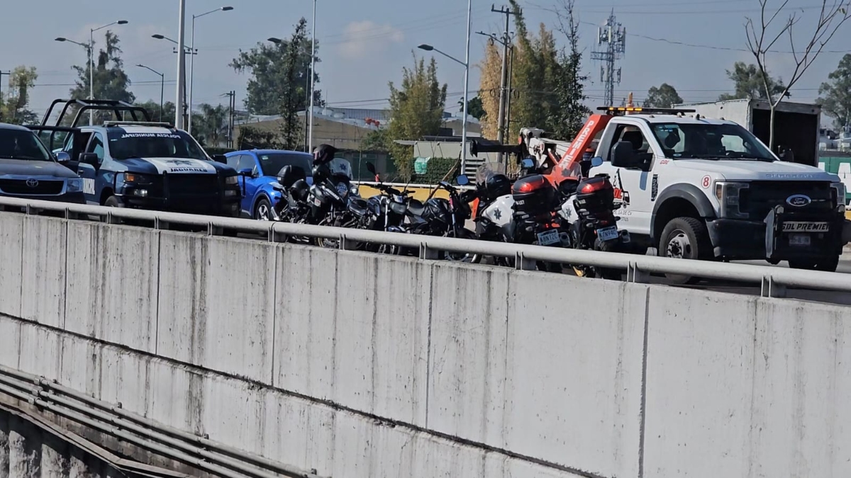 La persecución concluyó sobre los carriles centrales de Periférico Poniente (Foto: Juan Carlos Munguía)