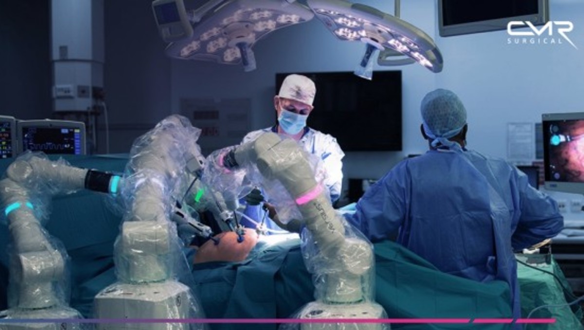 Robot quirúrgico Versius, de CMR Surgical | Foto: Especial