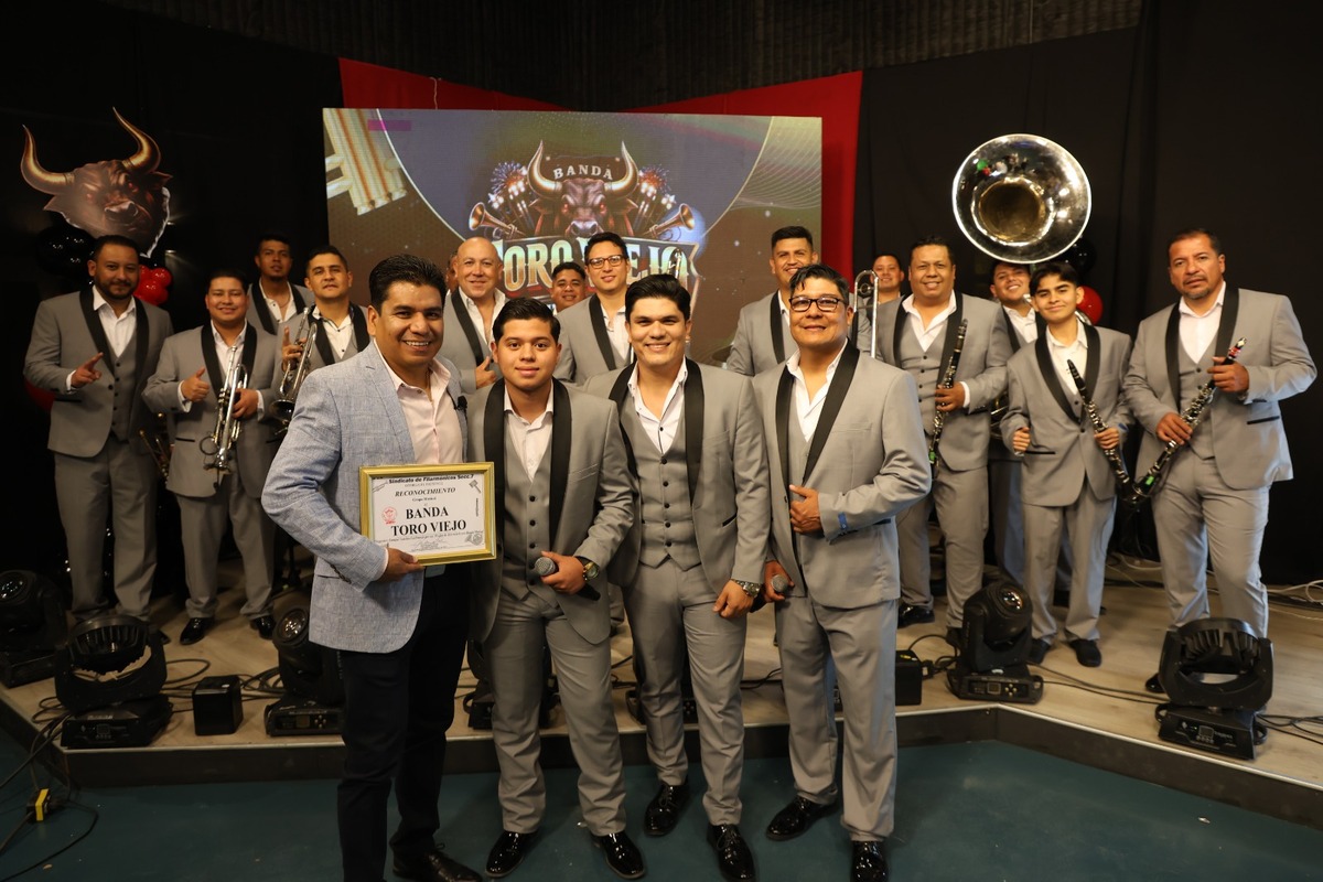 En Torreón, Banda Toro Viejo festeja 30 años con gran concierto. | Verónica Rivera