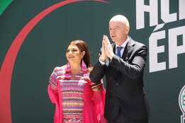 Brugada estuvo acompañada de Infantino y de Alicia Vargas Ángel, Elvira Aracen y Lourdes de la Rosa.