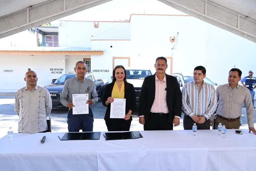 En Lerdo, firman convenio para la compra de vehículos oficiales. | Especial