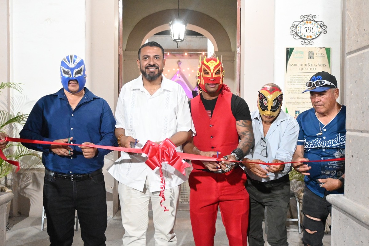 En Lerdo, realizan conversatorio de leyendas de lucha libre en Casa Nava. | Especial