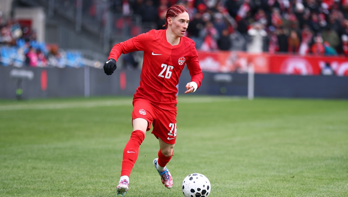 Marcelo Flores debuta en el empate de la selección de Canadá ante Islandia (AFP)