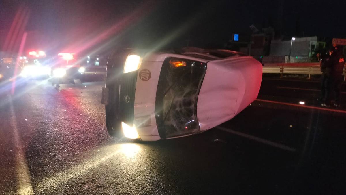 Automovilista choca contra camioneta familiar en la México-Pachuca; hay dos mujeres muertas.