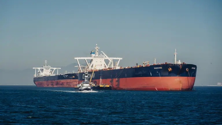 El buque es el primer cargamento significativo de petróleo que logra acercarse a Cuba. | AP