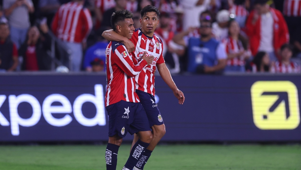 Efraín Álvarez asistió a Ángel Sepúlveda quien anotó el único gol del encuentro amistoso en Los Ángeles (Foto: Cortesía Chivas)