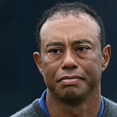 Tiger Woods fue puesto en libertad después de que fue arrestado por manejar bajo sustancias y volcar su auto en Florida