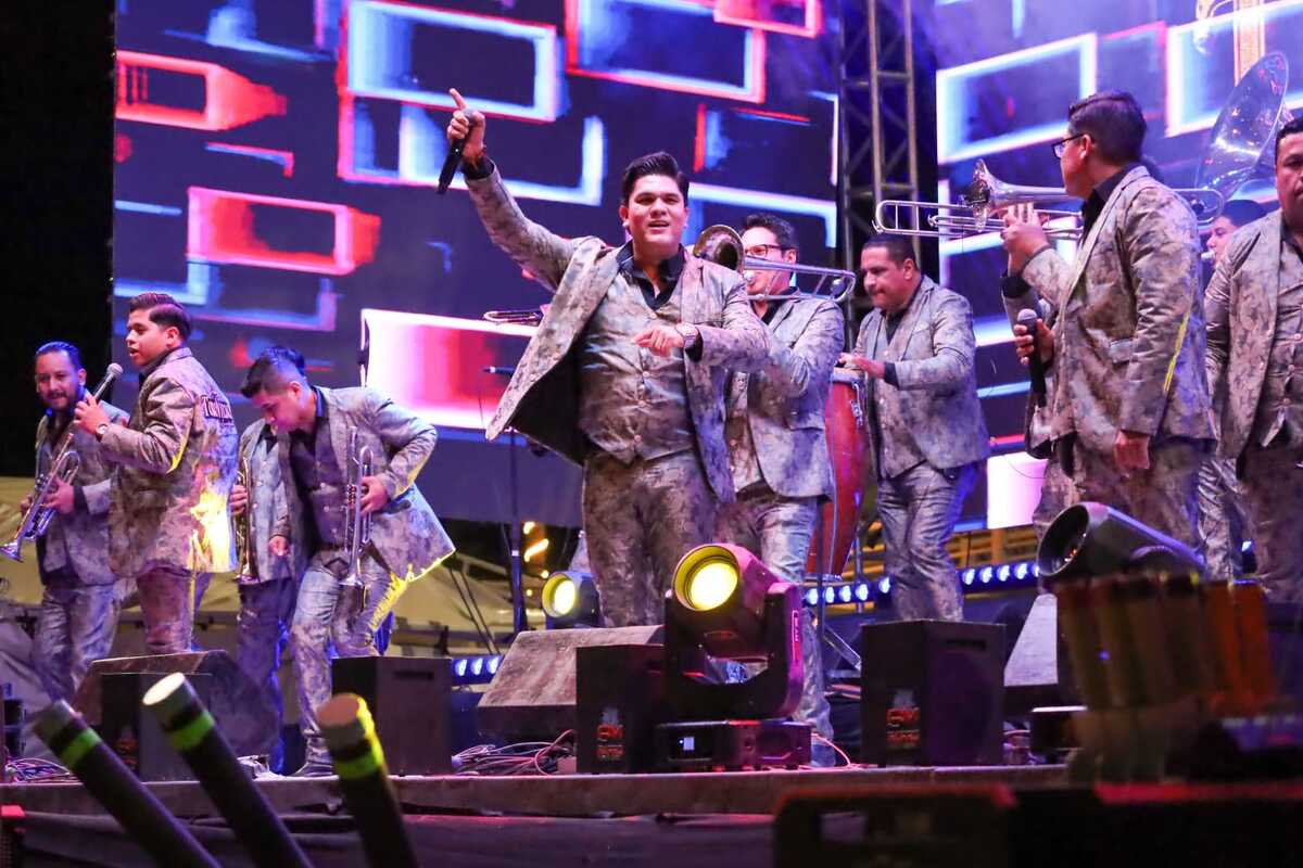Banda Toro Viejo celebra en grande 30 años de trayectoria en Plaza Mayor. | Verónica Rivera