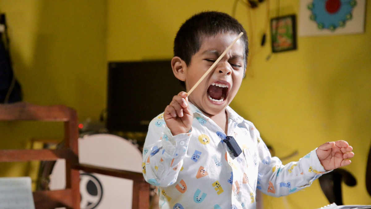 Gabriel Castillo, un niño de 4 años en Puebla, sorprende al dirigir orquesta | Ariel Ojeda
