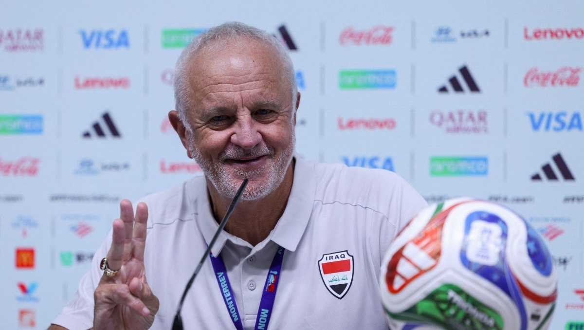 Graham Arnold, entrenador de Irak, confía en que será un gran día para su selección en el repechaje (AFP)