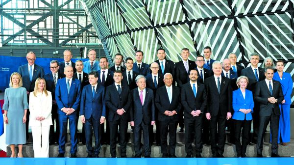 Líderes se reunieron en Bruselas para el consejo regional celebrado este mes. REUTERS