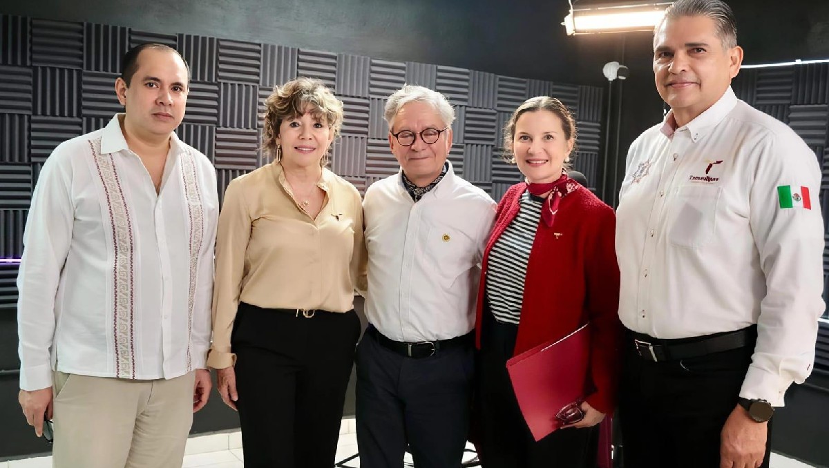 Los miembros del Gabiente participaron en la emisión radial de este domingo. (Especial)