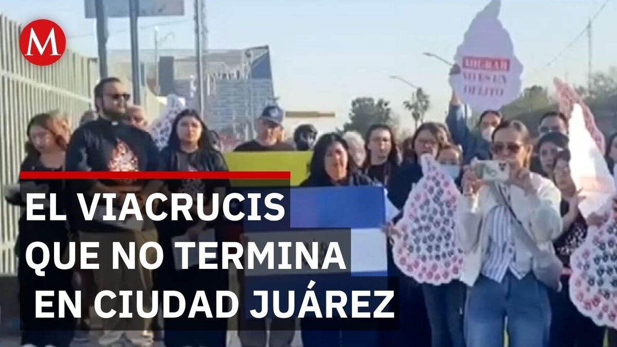 Organizaciones recrean el viacrucis de los migrantes en el INM