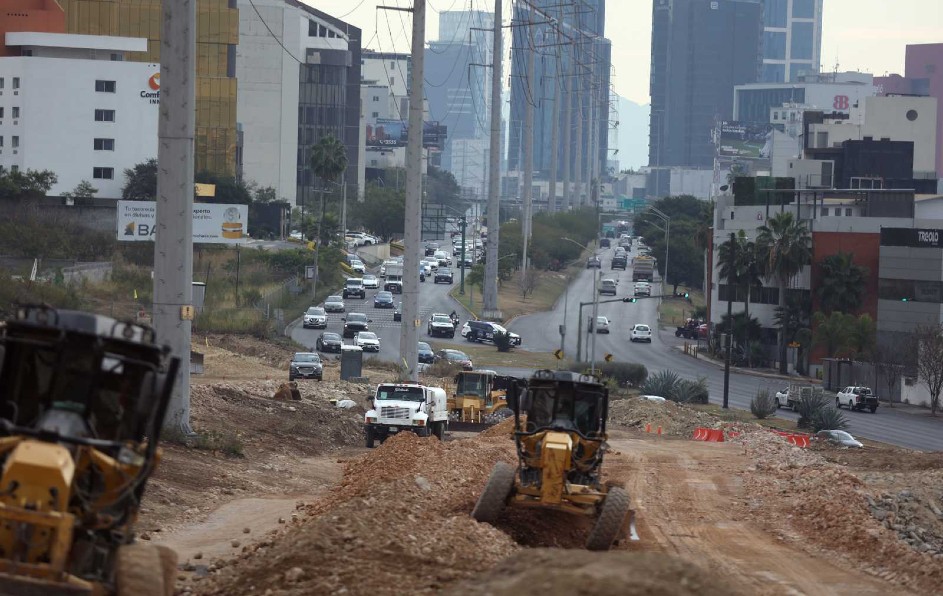 El tramo será inhabilitado debido a trabajos de soporte al barandal del puente en la conexión de Lázaro Cárdenas a Gómez Morín. | Jorge López