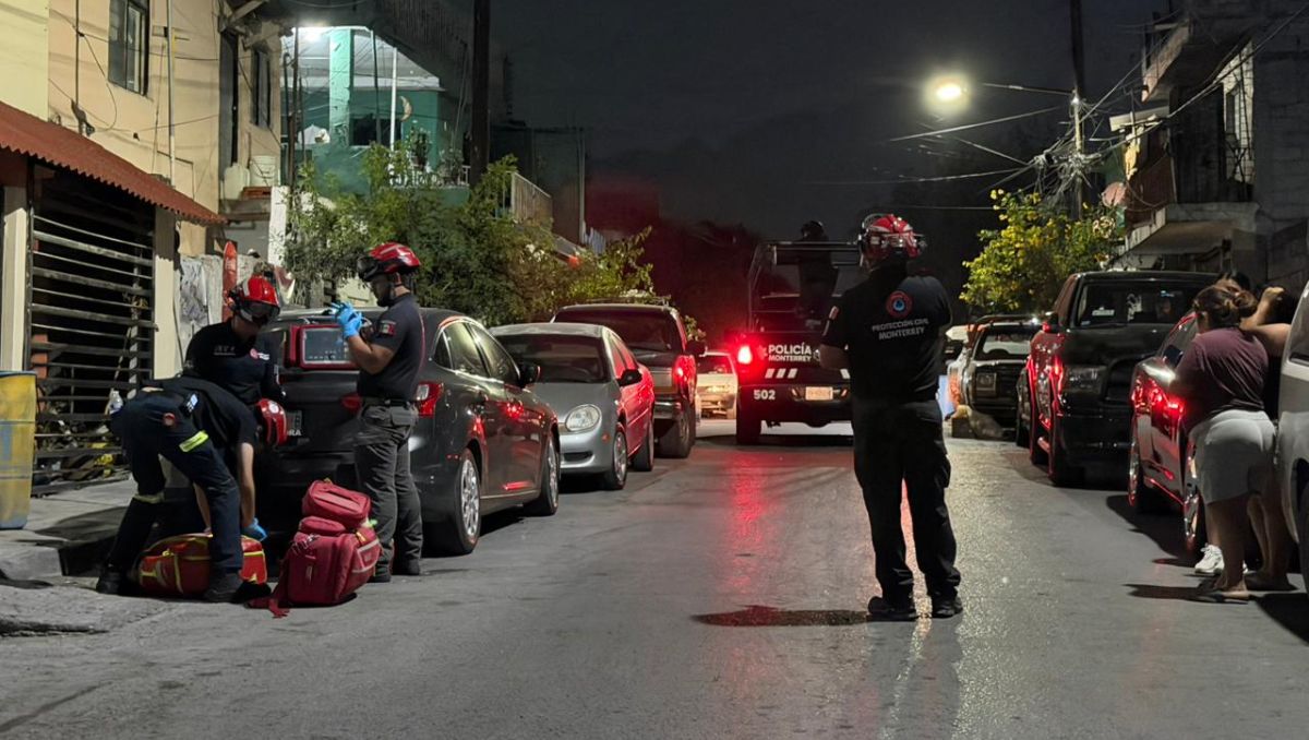 Se brindó atención médica a la mujer y a uno de los hijos, quienes presentaban golpes presuntamente ocasionados por el hombre. Fernada Pérez