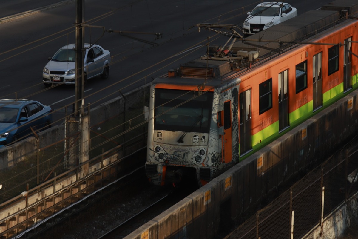 #AlMomento | Suspenden servicio del Metro de la Línea A de Santa Marta a La Paz por rotura de catenaria

El director del Metro capitalino informó que personal técnico del Sistema trabaja para atender la situación.