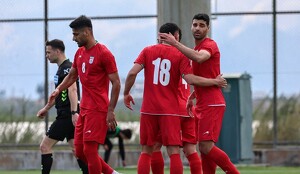 Jugadores de Irán durante un partido amistoso ante Costa Rica durante la Fecha FIFA.