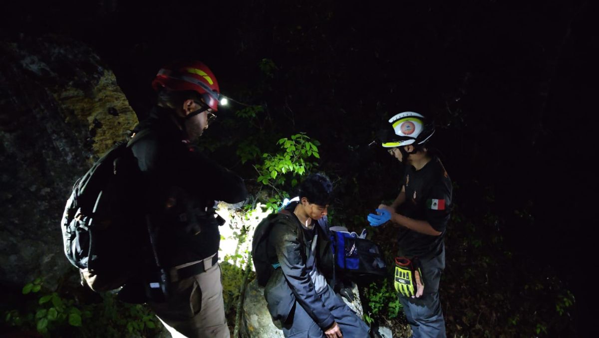 El lesionado informó que resbaló durante el trayecto, lo que provocó una caída aproximada de un metro y medio. Especial
