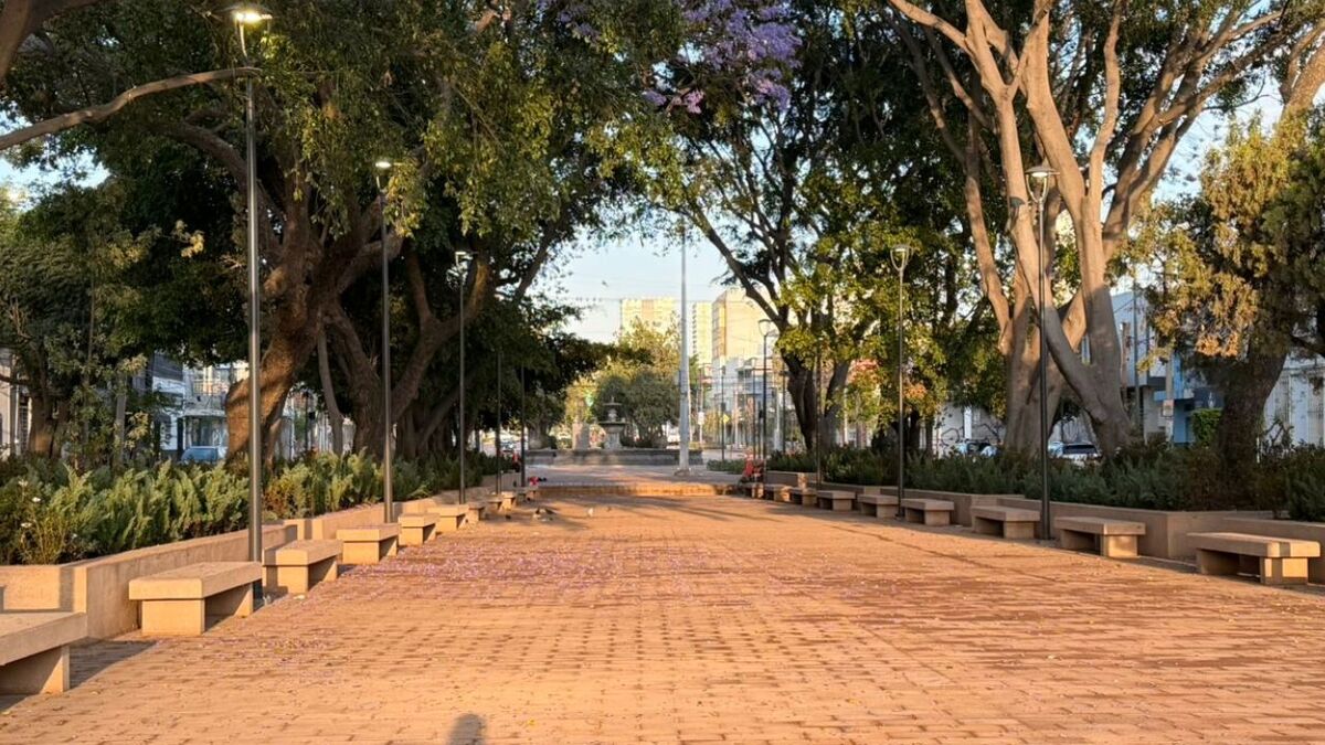 Lista la renovación de la Plaza de la República en Guadalajara  (Roberto Hurtado)
