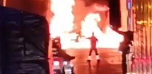 Muere policía estatal tras choque e incendio de patrulla en la autopista México-Puebla