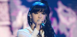 Park Bom debutó como una de las cuatro integrantes de 2NE1