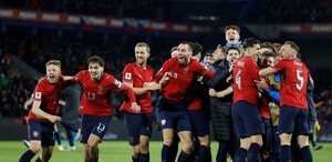 Chequia clasifica al Mundial tras vencer a Dinamarca y enfrentará a México en el Grupo A.