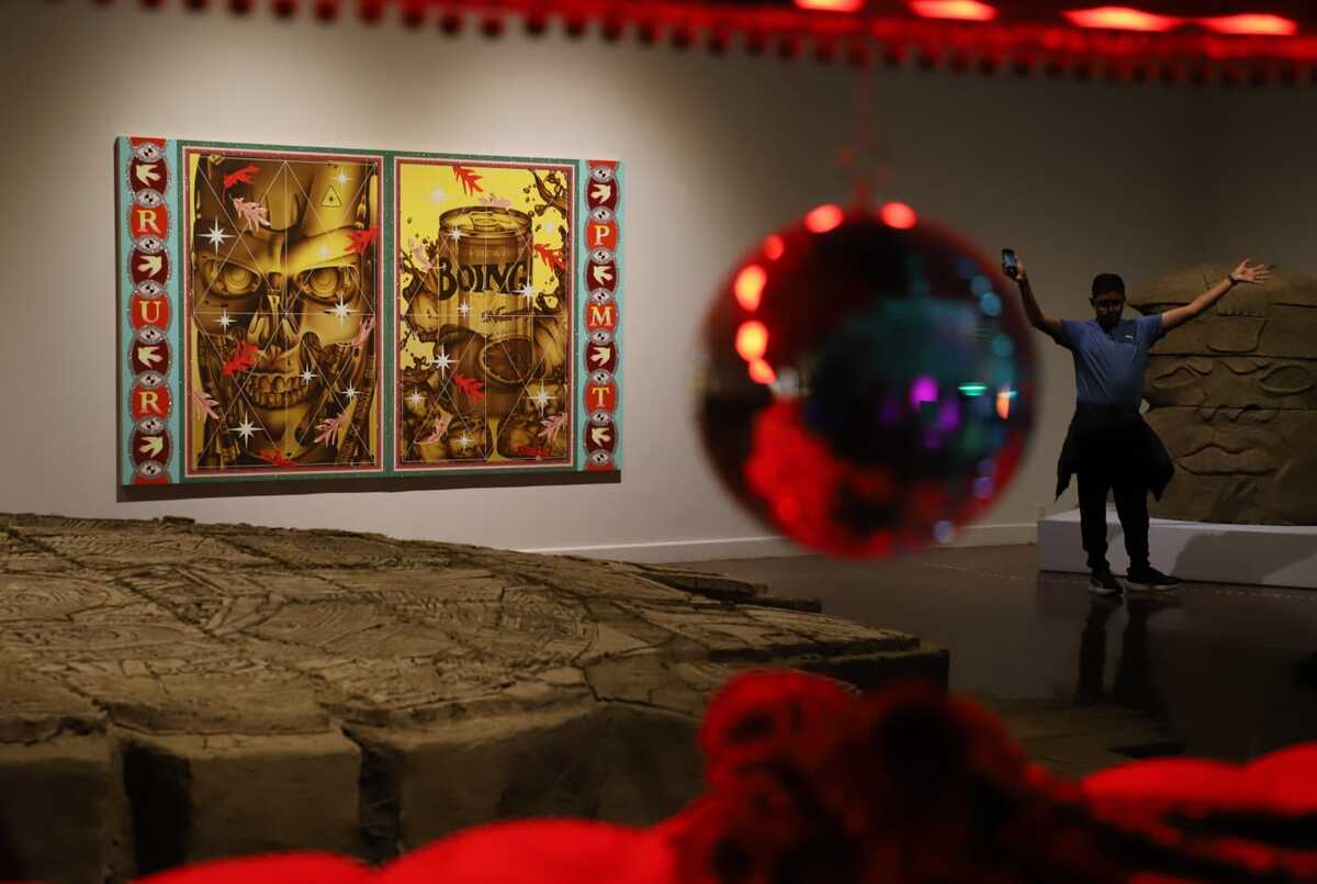 La exposición propone una reflexión crítica sobre la historia compartida entre México y Estados Unidos . (Foto: Javier Ríos)
