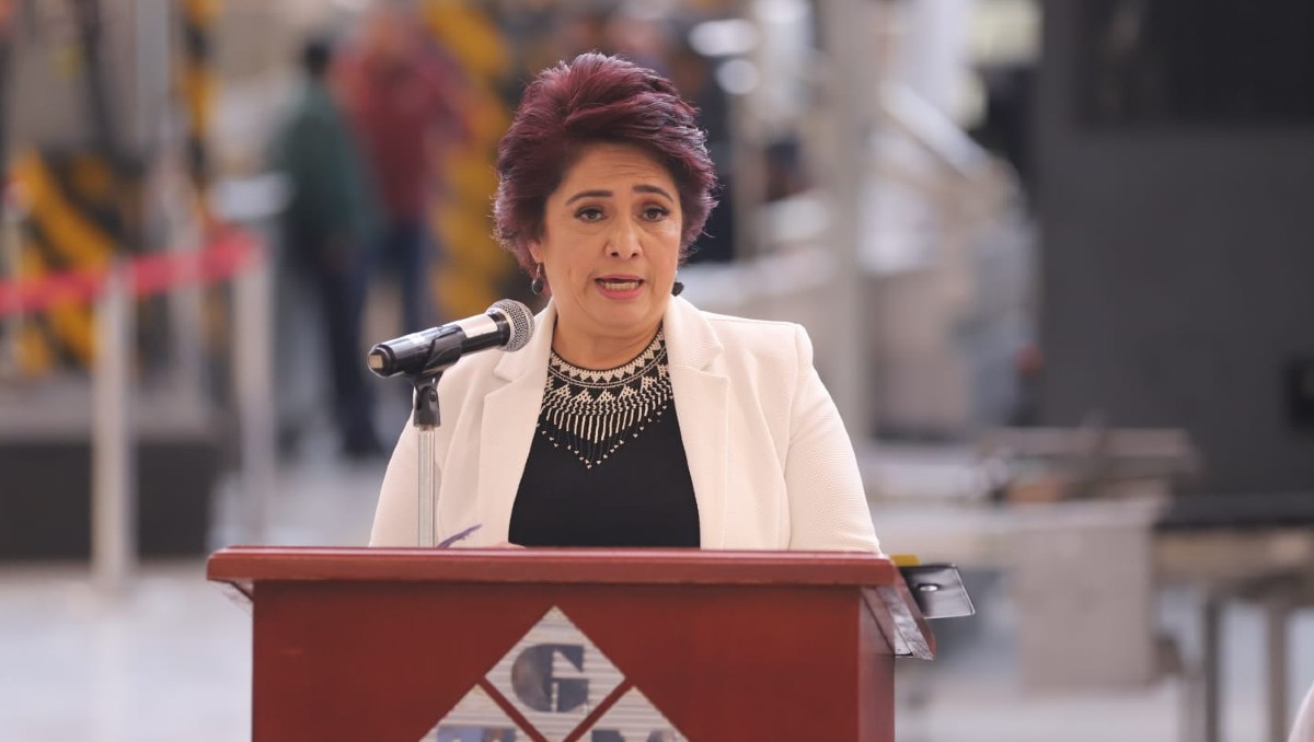 Patricia Avendaño durante la impresión de boletas para la consulta ciudadana y elección de COPACO . | Foto: Javier Ríos