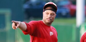 Robinson Canó reportó con los Diablos Rojos del México para su última temporada en la Liga Mexicana de Beisbol.