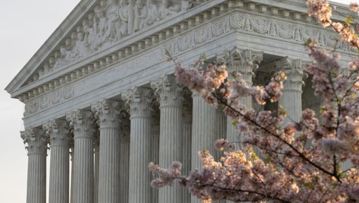 El caso se centró en la constitucionalidad que pretende poner fin a la ciudadanía para nacidos en suelo estadunidense | NYT