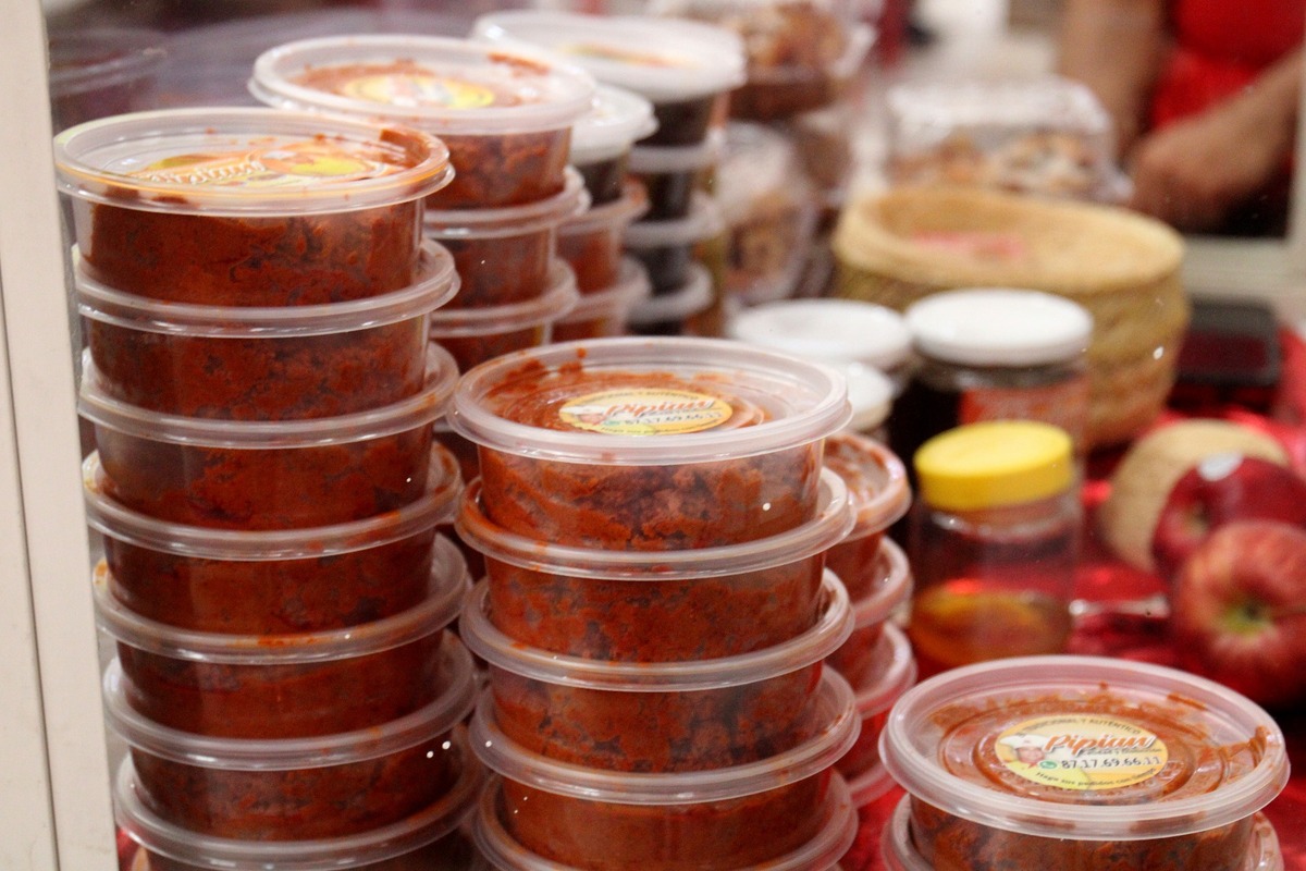 Comerciantes y fondas locales preparan una amplia variedad de recetas típicas.| Rolando Riestra.