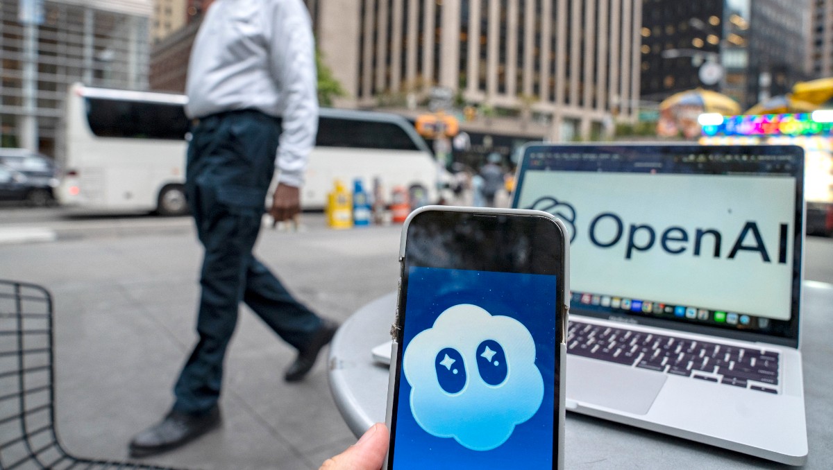 La compra se da luego de que OpenAI anunciara el cierre de su plataforma Sora, de contenido de IA. | Foto: EFE