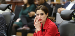 Dania Ravel durante la sesión extraordinaria