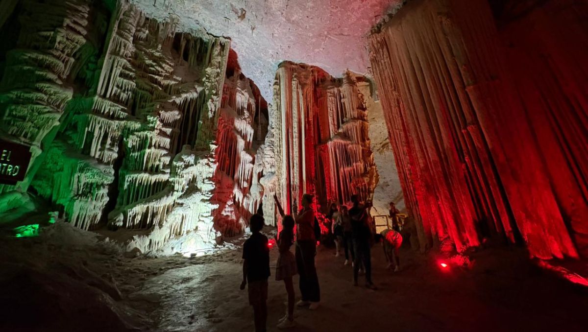 Grutas de García: un tesoro oculto bajo la montaña | Edgar Plata
