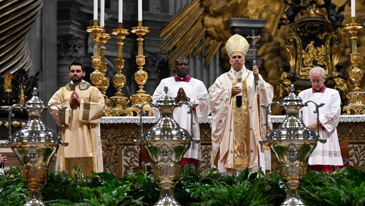 Papa León XIV pide una Iglesia sin poder ni imposición en Misa Crismal. | FOTO: EFE