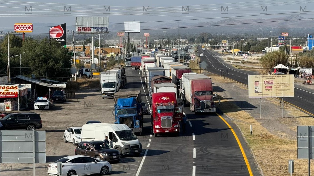 Transportistas exigen seguridad en carreteras y los productores precios justos en productos del campo. | Dany Béjar.