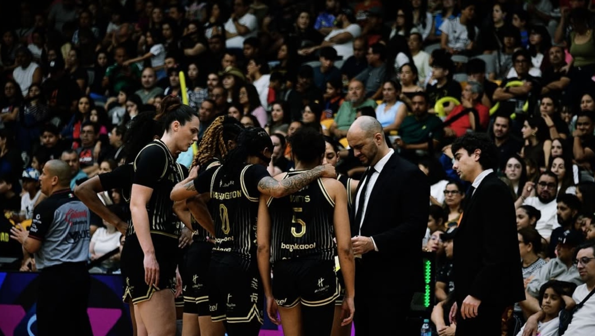 Fuerza Regia se da festín en casa ante Correcaminos (Instagram @fuerzaregiafemenil)