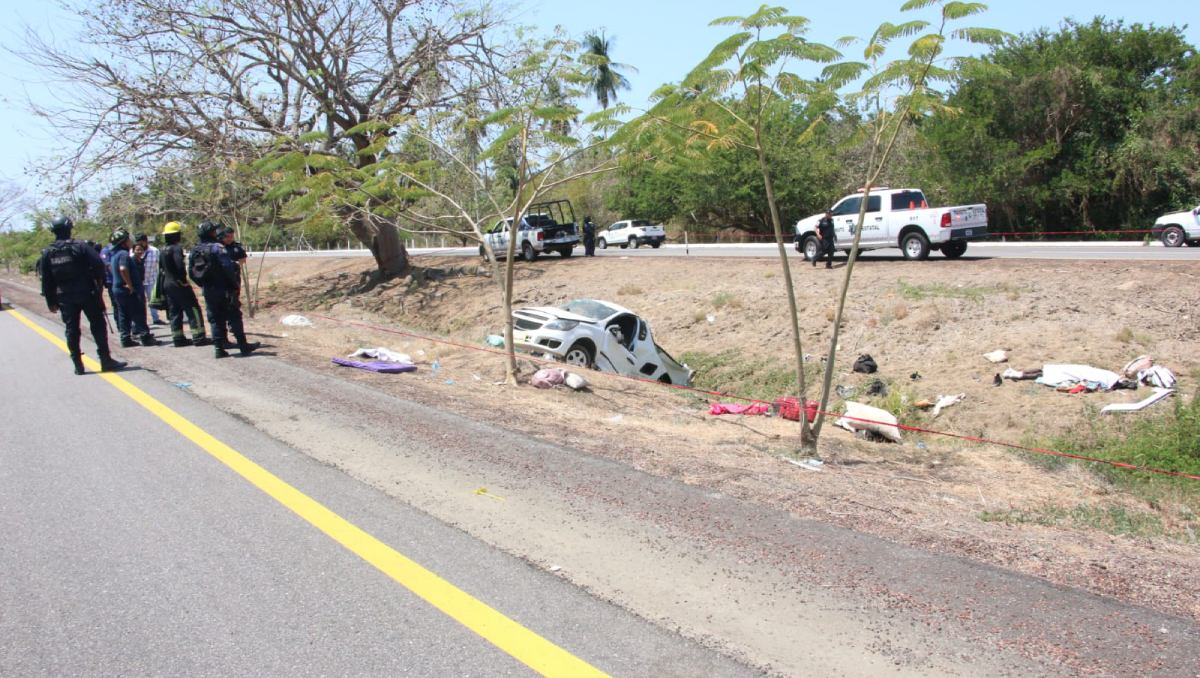 El accidente automovilístico en el viaducto Metlapil ocurrió el 3 de abril. | Especial