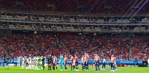 Ambos pelean por la parte alta de la tabla, el Rebaño es líder de la clasificación con 30 puntos y los Pumas llegan en el cuarto puesto