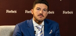 El Gobernador Samuel García inauguró el Foro Forbes 2026, destacando una inversión récord de 117 billones de dólares y el blindaje de seguridad para el Mundial.