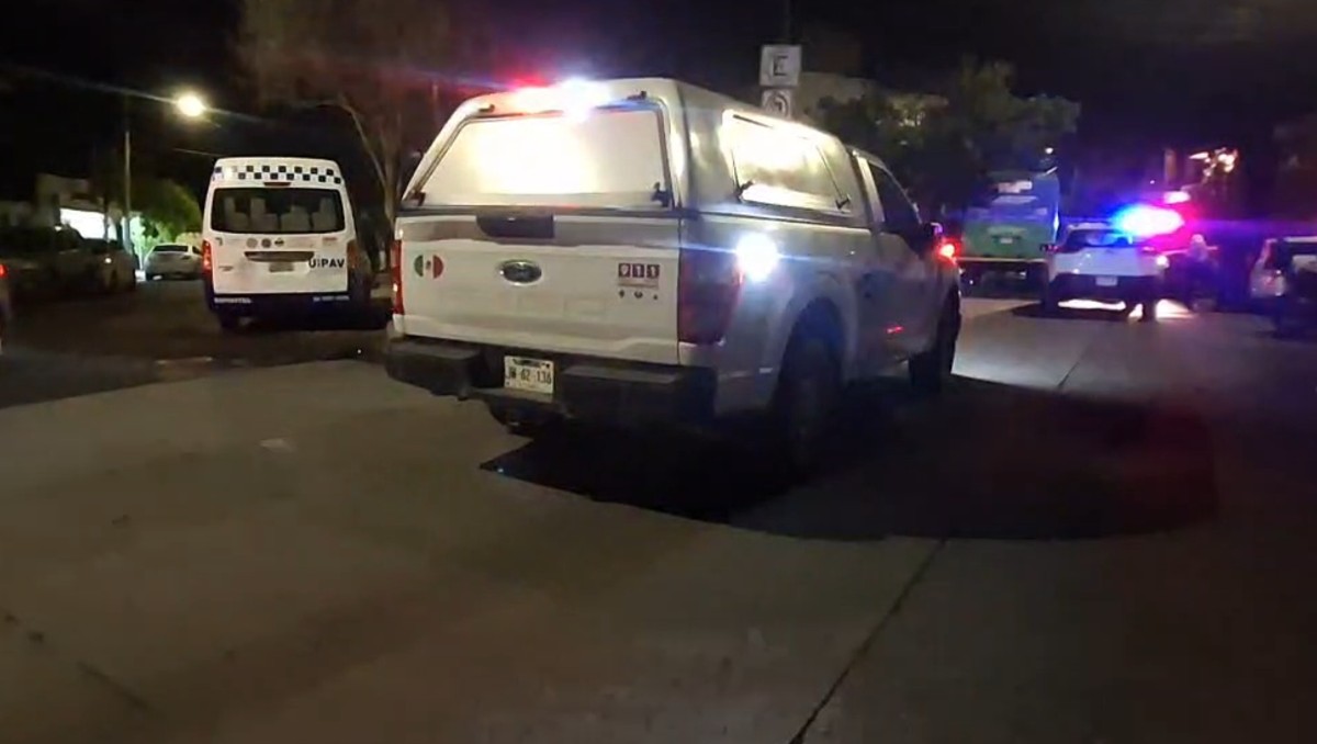 Vehículo del Instituto Jalisciense de Ciencias Forenses (Juan Carlos Munguía)